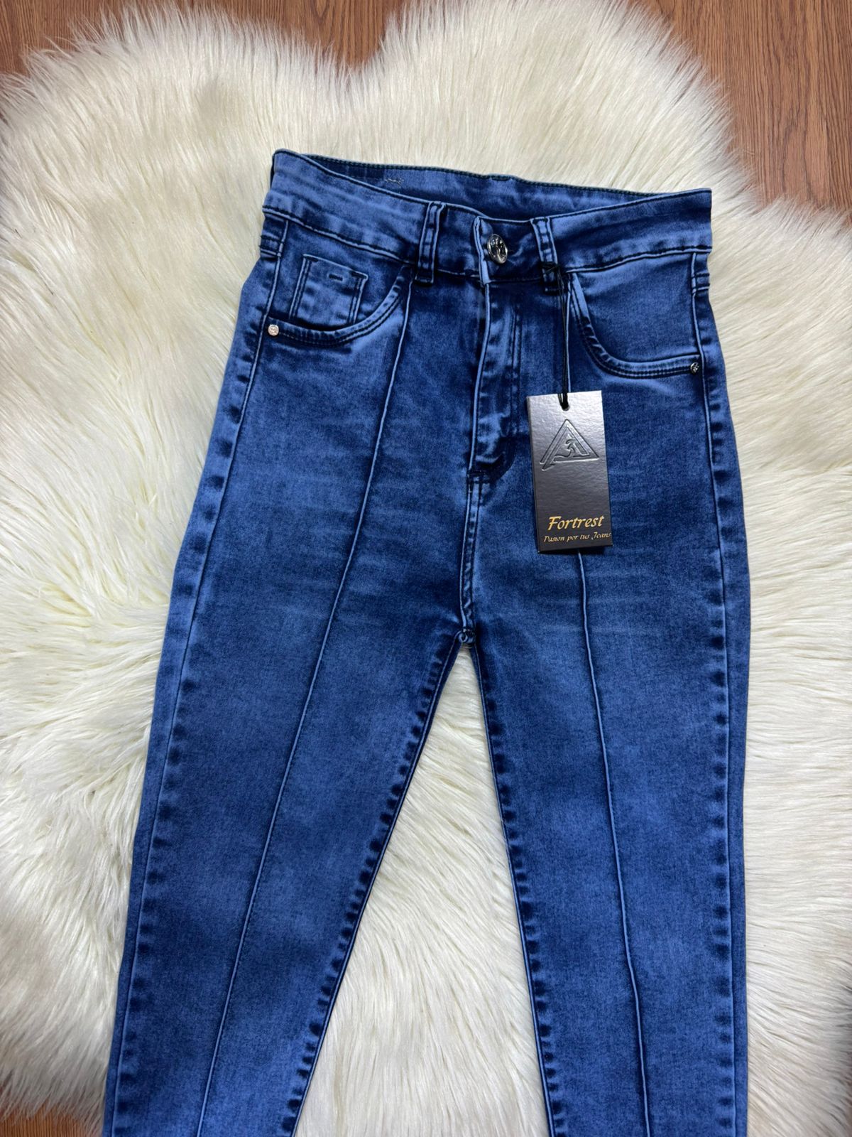 SKINNY BRUNEI FORTREST